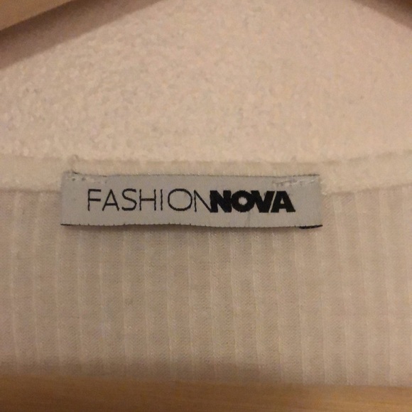 M white long sleeve top - Picture 3 of 3